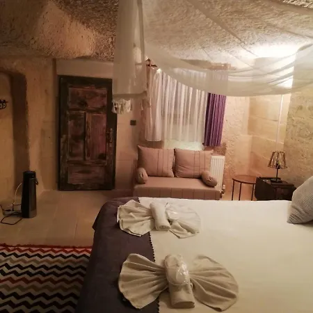 Cronos Cappadocia Cave Hotel Uchisar