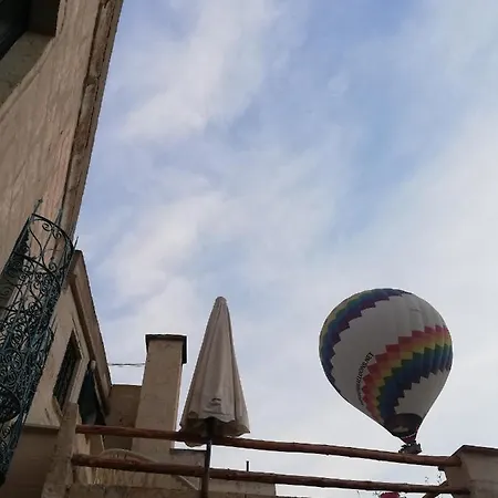 Cronos Cappadocia Cave 乌奇希萨尔