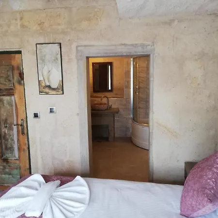 Cronos Cappadocia Cave 酒店