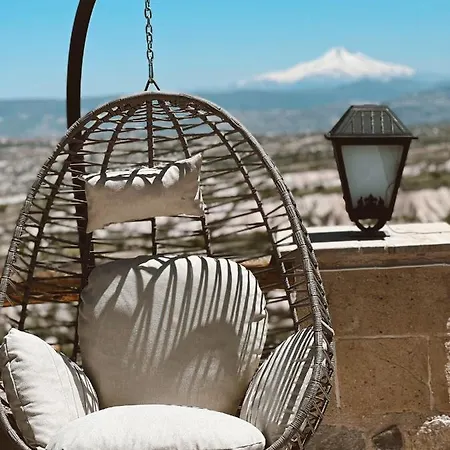 Cronos Cappadocia Cave * 乌奇希萨尔